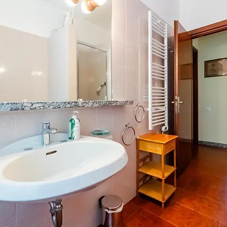 Bellavista With Private Dock And Parking Appartement Lenno